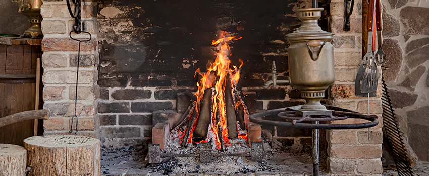Traditional Fireplace Design Refurbishment Costs in Saint-Paul, Quebec