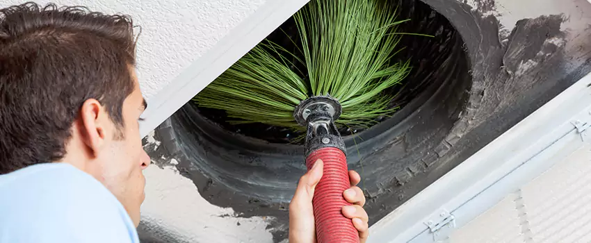 Clogged Air Duct Cleaning Process in Saint-Paul, QC