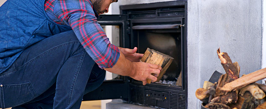 Old Broken Fireplace Repair And Replacement in Saint-Paul, QC